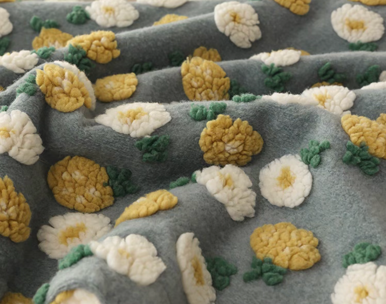 Floral Patterned Cozy Fleece Throw Blanket