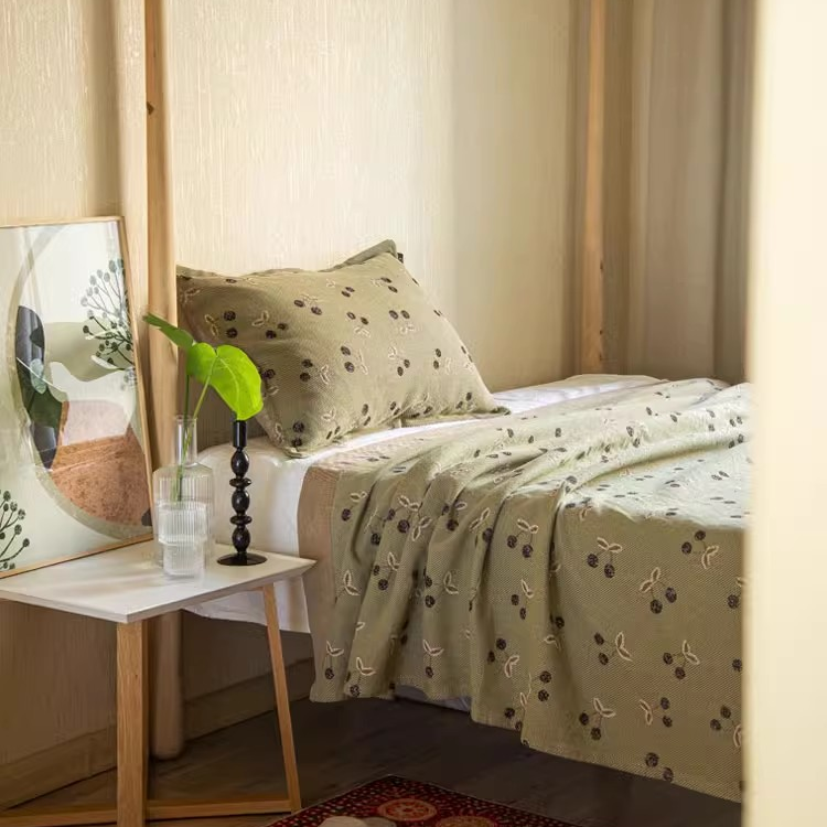 Cartoon Cotton Gauze Quilted Blanket