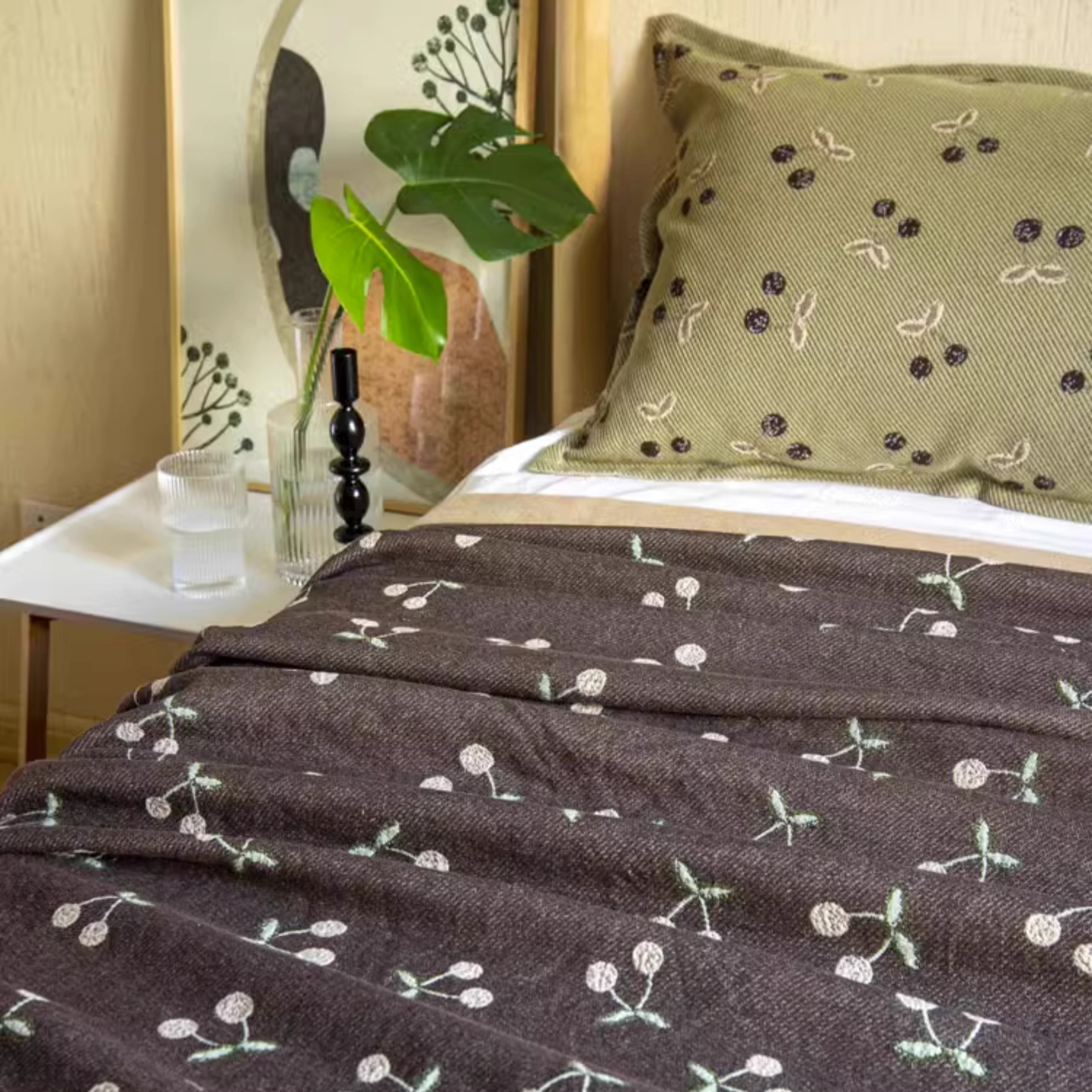 Cartoon Cotton Gauze Quilted Blanket