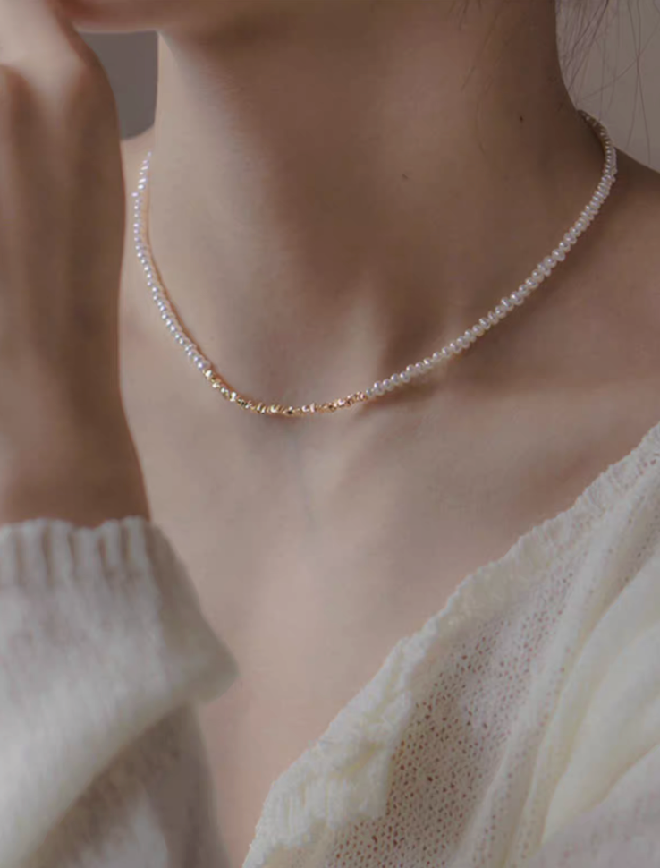 Glistening Pearl & Gold Fragment Necklace