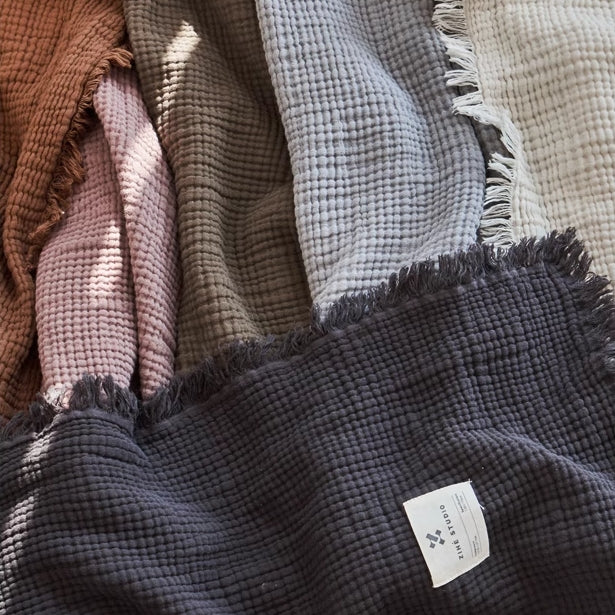 Cozy Waffle Textured Fringe Throw Blanket – Organic Cotton Gauze