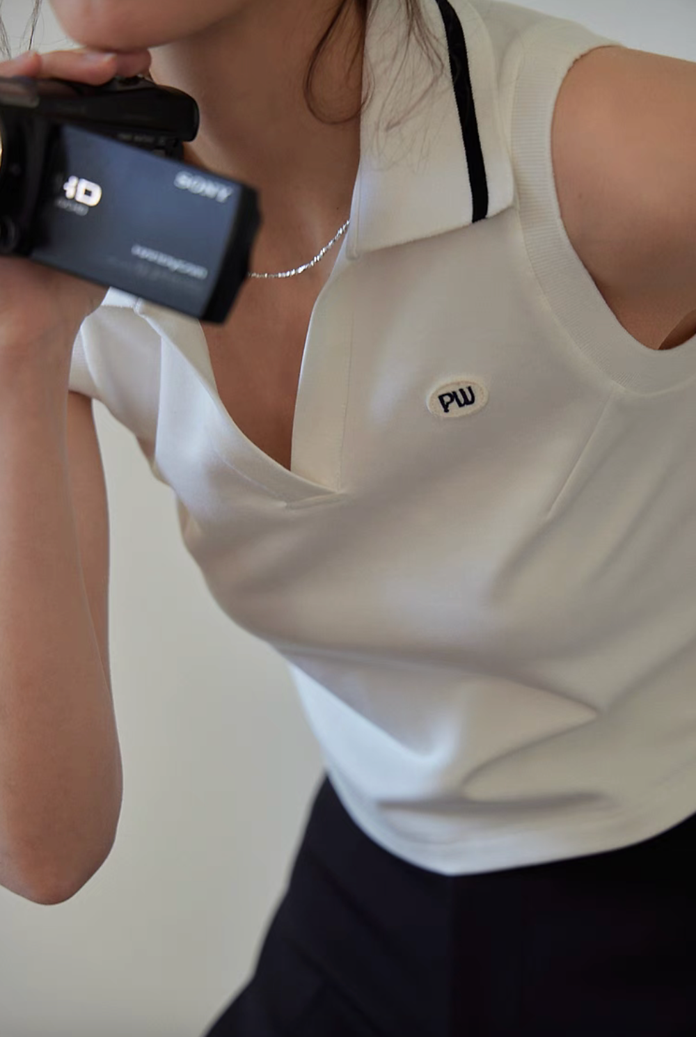 Minimalist Sleeveless Knit Polo Top