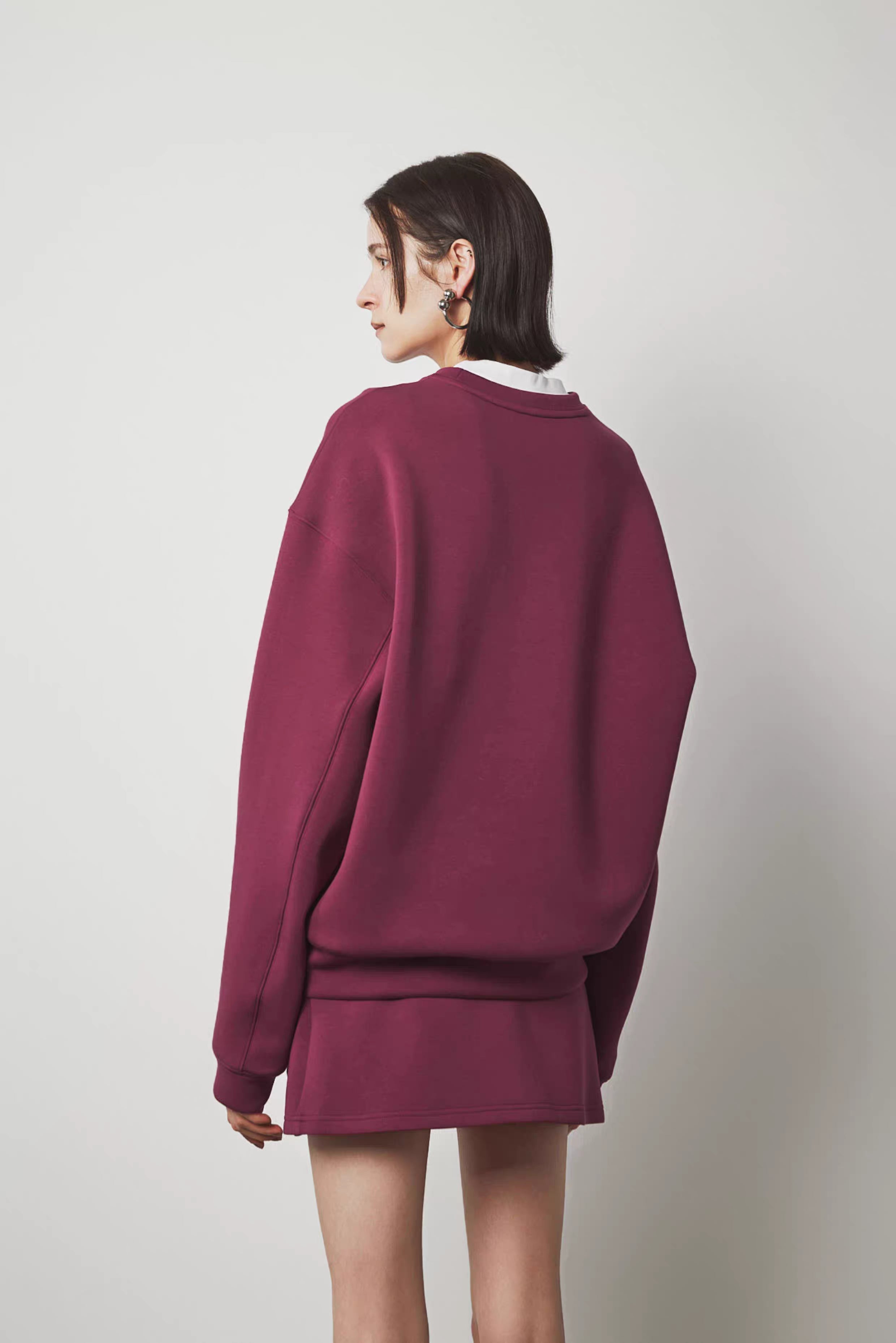 Back view of women&
