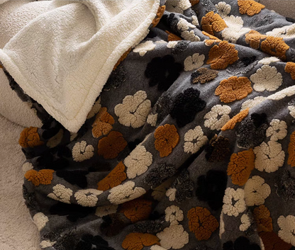 Floral Patterned Cozy Fleece Throw Blanket