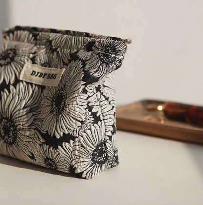 Daisy Travel Makeup Bag