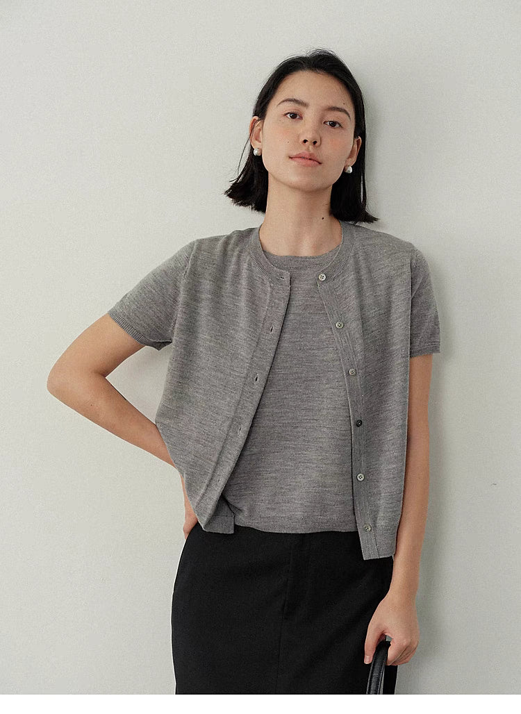 Light Layer Knitted Cardigan