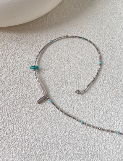 Baroque Elegance Layered Necklace in turquoise with baroque pearl and silver chain choker design