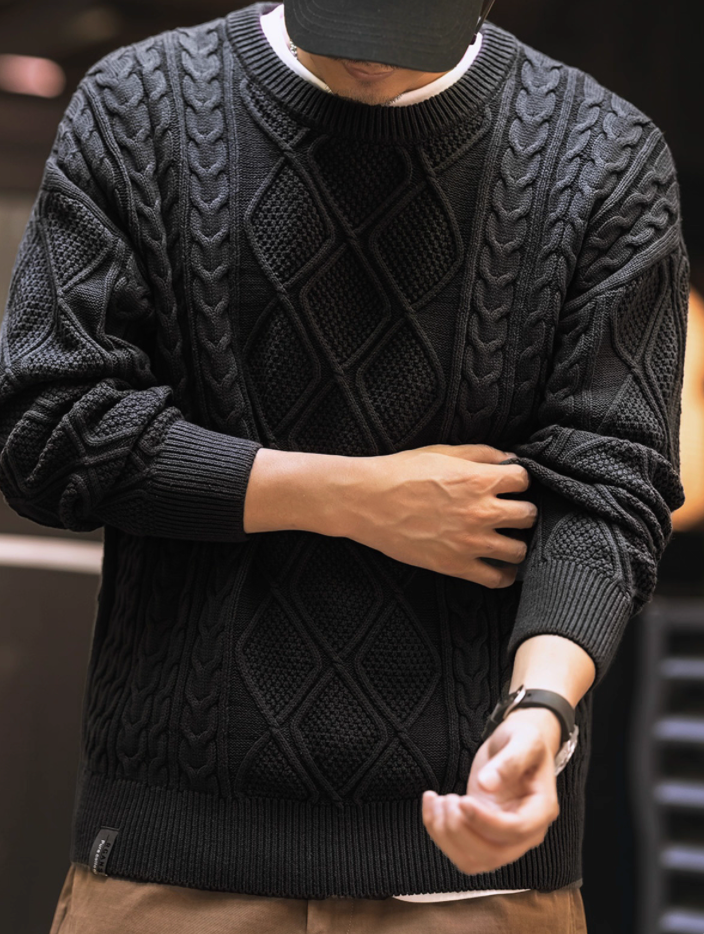 Casual men’s cable sweater rolled sleeves, black diamond knit.