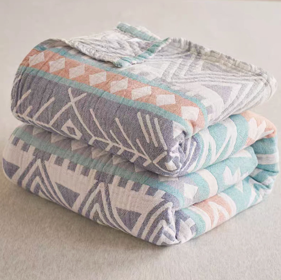 Nature Cotton Quilt Mia Blue folded breathable cotton jacquard quilt